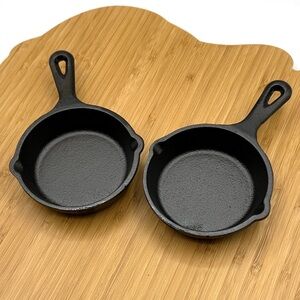 2 Pack Lodge Mini Cast Iron Skillets. 3.5”